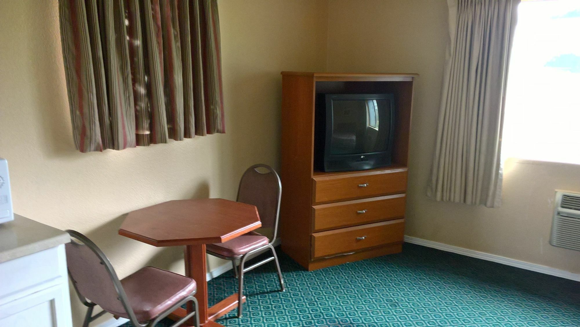 Portland Value Inn And Suites 外观 照片